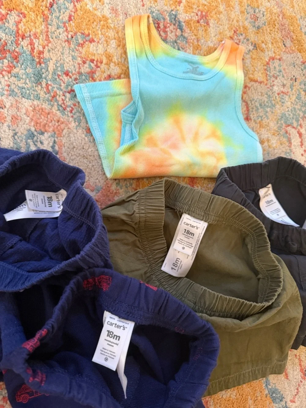 Bundle of 18m/2T Carter’s Shorts & tank top